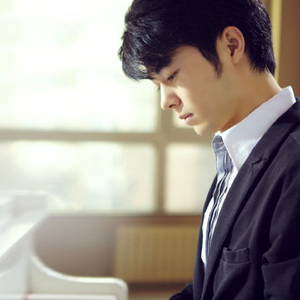 老师爆乳被学生❌
